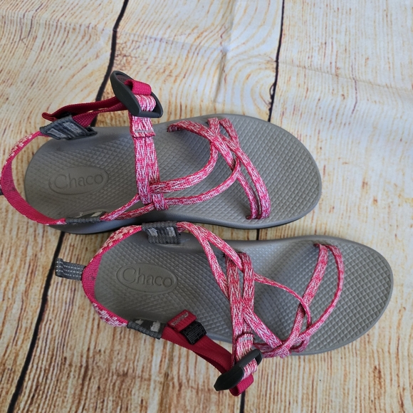 Chaco Pink & Gray sandals - Picture 8 of 8